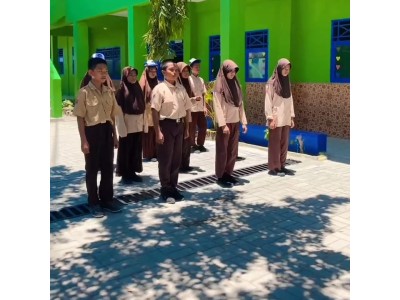 PELATIHAN PASKIBRAKA