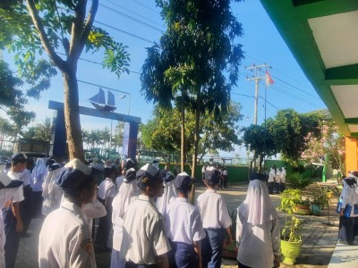Upacara Penaikan Bendera, Senin 23 Sept 2024