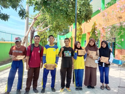 PENYERAHAN HADIAH PORSENI