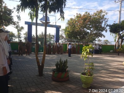 UPACARA BENDERA ( 7-10-2024 )