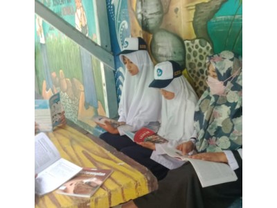 KEGIATAN JUMAT LITERASI