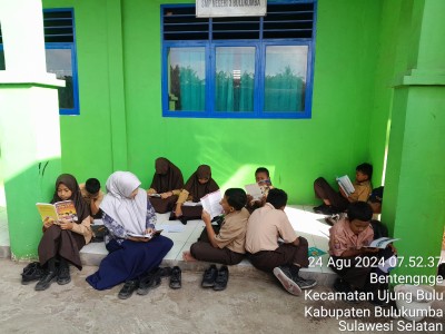KEGIATAN LITERASI 24 AGUSTUS 2024