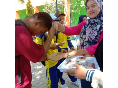 PENYERAHAN HADIAH PORSENI