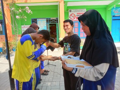 PENYERAHAN HADIAH PORSENI